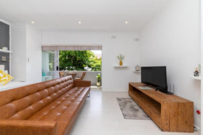 Bright Airy Studio in Green Point